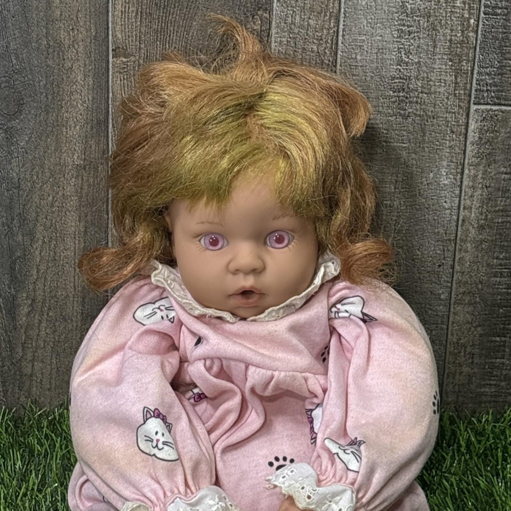 Lee Middleton Doll 2000 Reva Original Baby Doll #011400(2) Pink Outfit